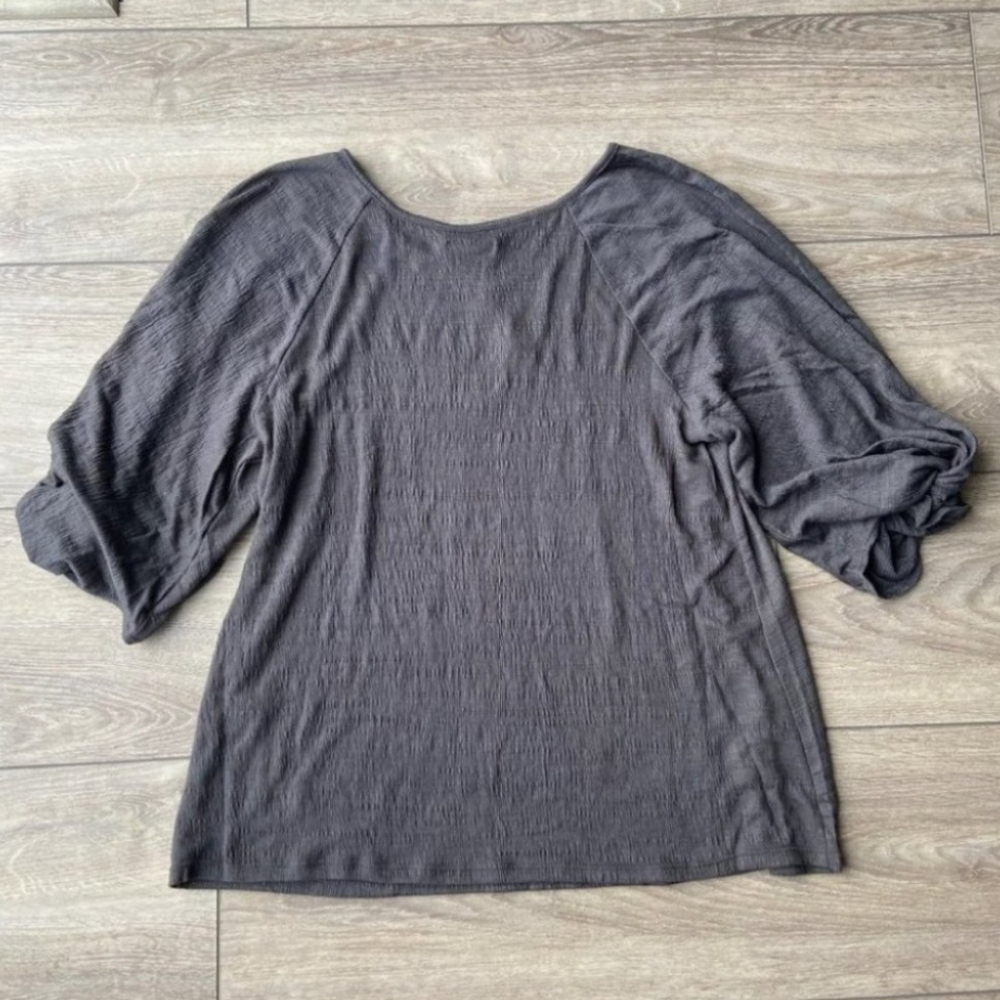 Max Studio Size M Top. Like New. - image 5